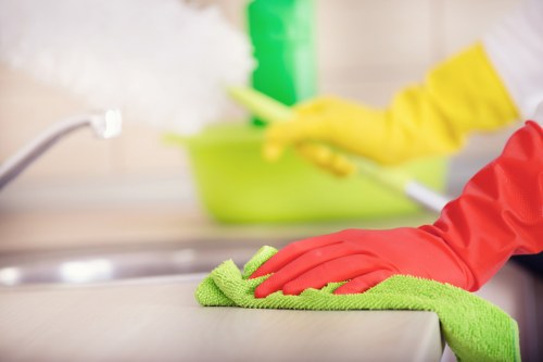Deodorizing a mattress with baking soda
